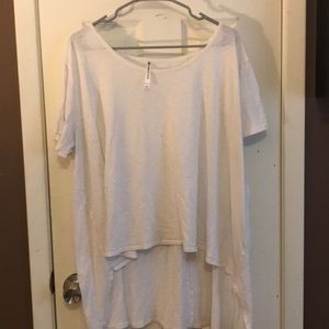 Fabletics High-low tee.  Size: XXL